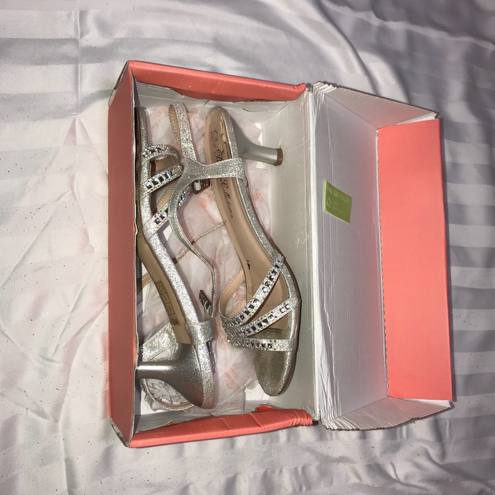Silver heel